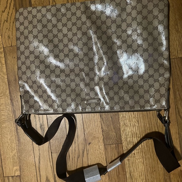 NWT AUTHENTIC GUCCI CRYSTAL MESSENGER BAG - Picture 5 of 7